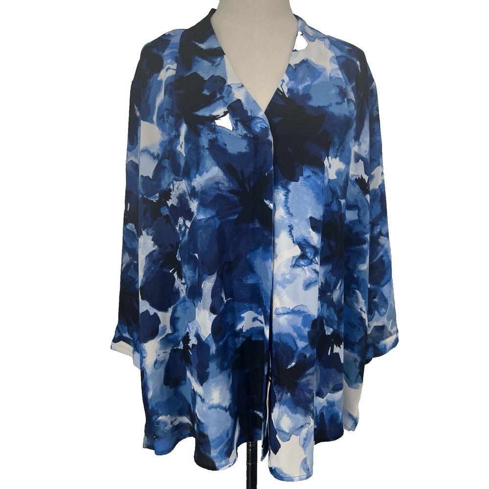 NEW Investments Woman Caroline 2X Blue Abstract Floral Hidden Button‎ Blouse